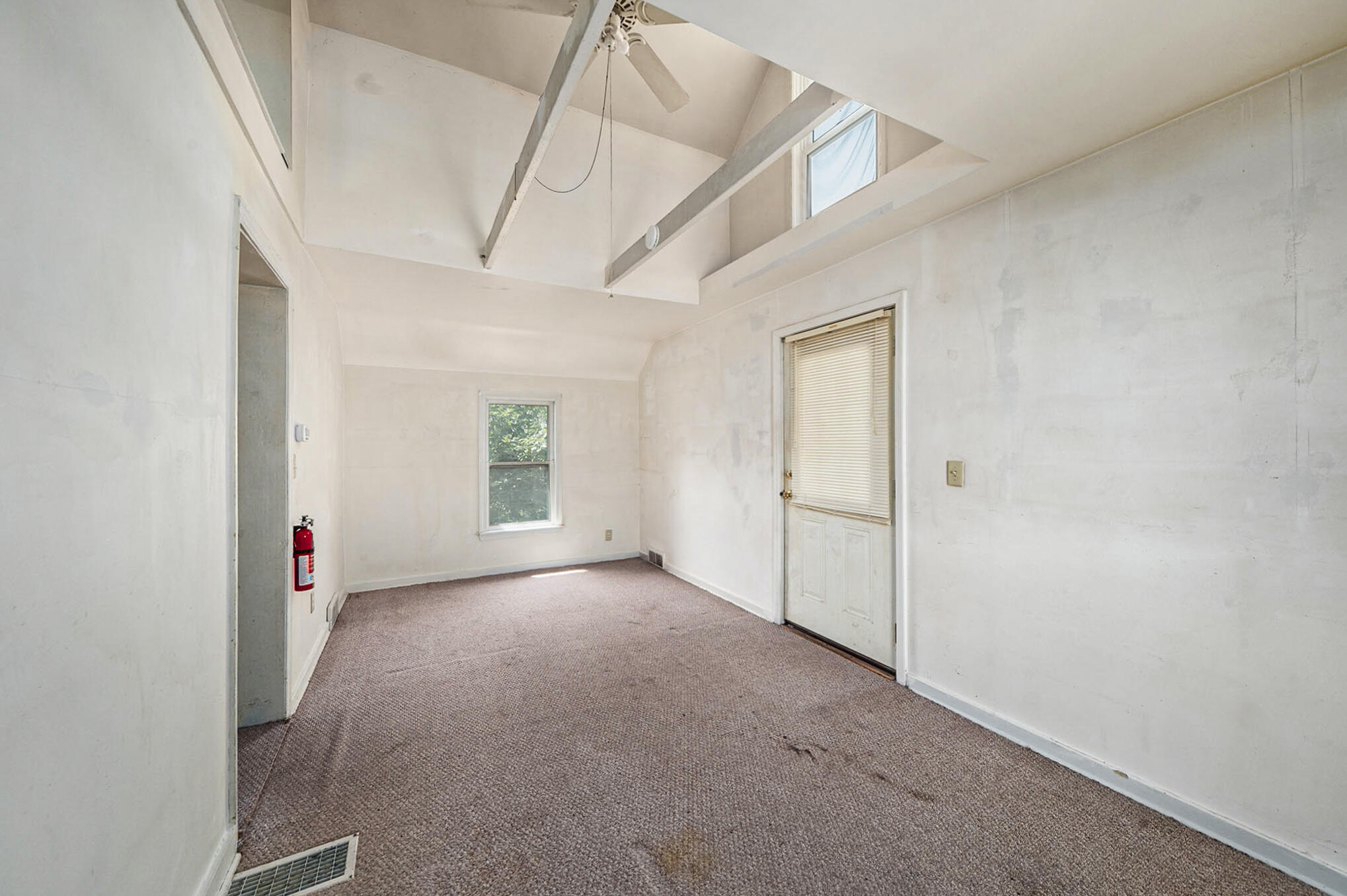 911 Reed Avenue Kalamazoo, MI 49001 - Photo 8 of 16 Converted_45
