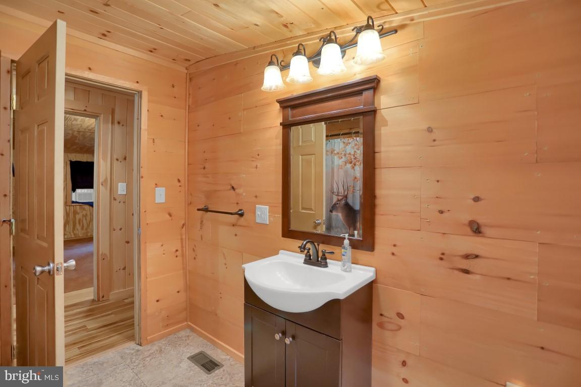 459 Rupp Road Elliottsburg, PA 17024 - Photo 22 of 35 Gallery Image 22