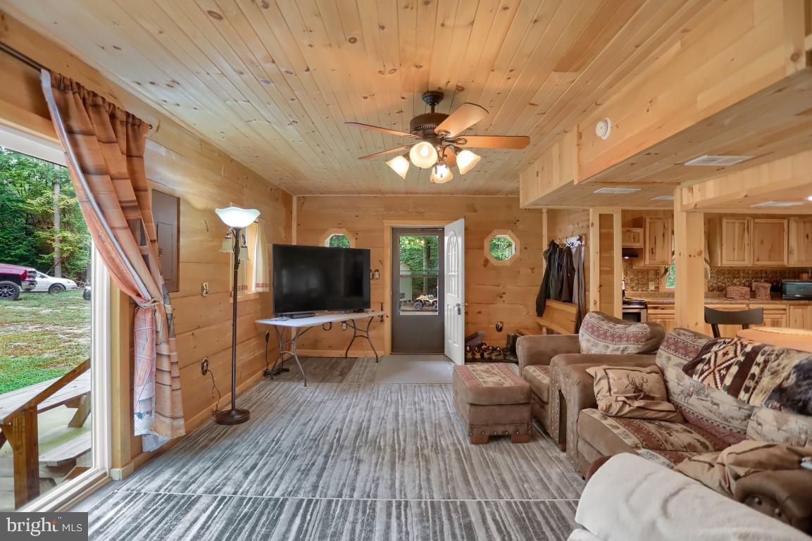 459 Rupp Road Elliottsburg, PA 17024 - Photo 4 of 35 Gallery Image 4