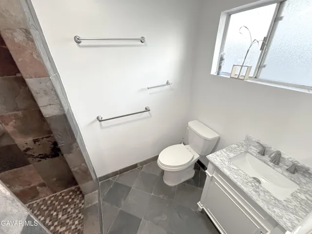 $500,000 | 42351 52nd Street West, Lancaster, CA 93536