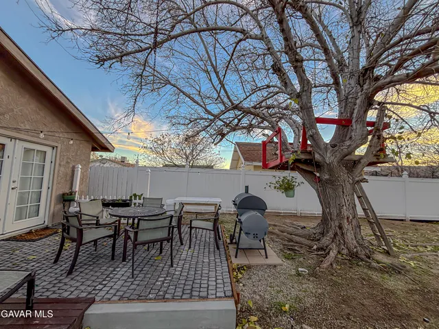 $500,000 | 42351 52nd Street West, Lancaster, CA 93536