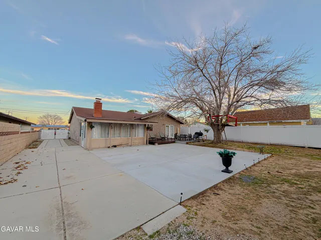 $500,000 | 42351 52nd Street West, Lancaster, CA 93536