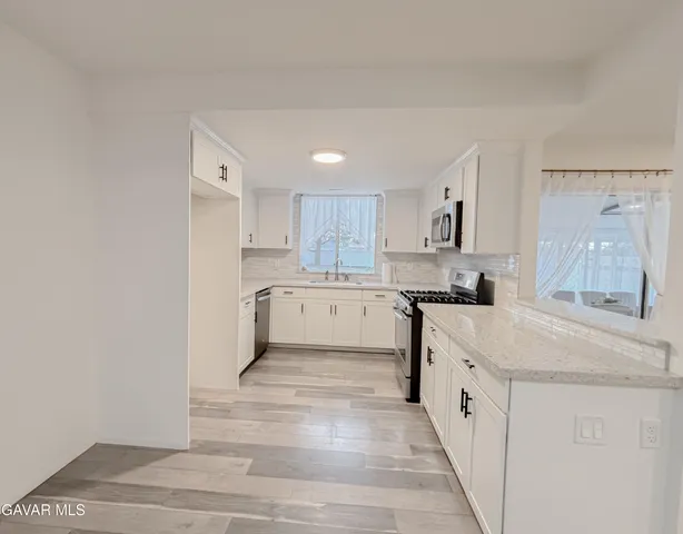 $500,000 | 42351 52nd Street West, Lancaster, CA 93536