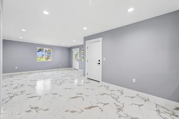 $389,000 | 412 Victoria Street, Sunnyside, WA 98944