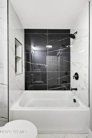 $389,000 | 412 Victoria Street, Sunnyside, WA 98944