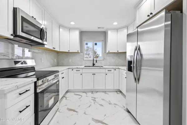 $389,000 | 412 Victoria Street, Sunnyside, WA 98944