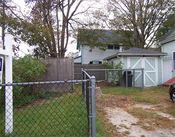 9 10th Street Wareham, MA 02558 - Photo 2 of 14