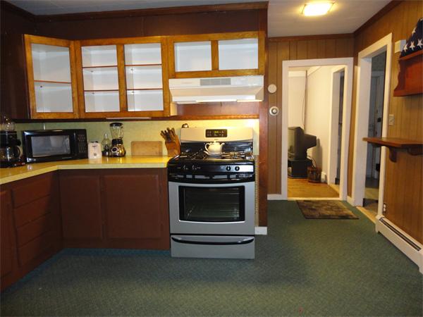 9 10th Street Wareham, MA 02558 - Photo 4 of 14