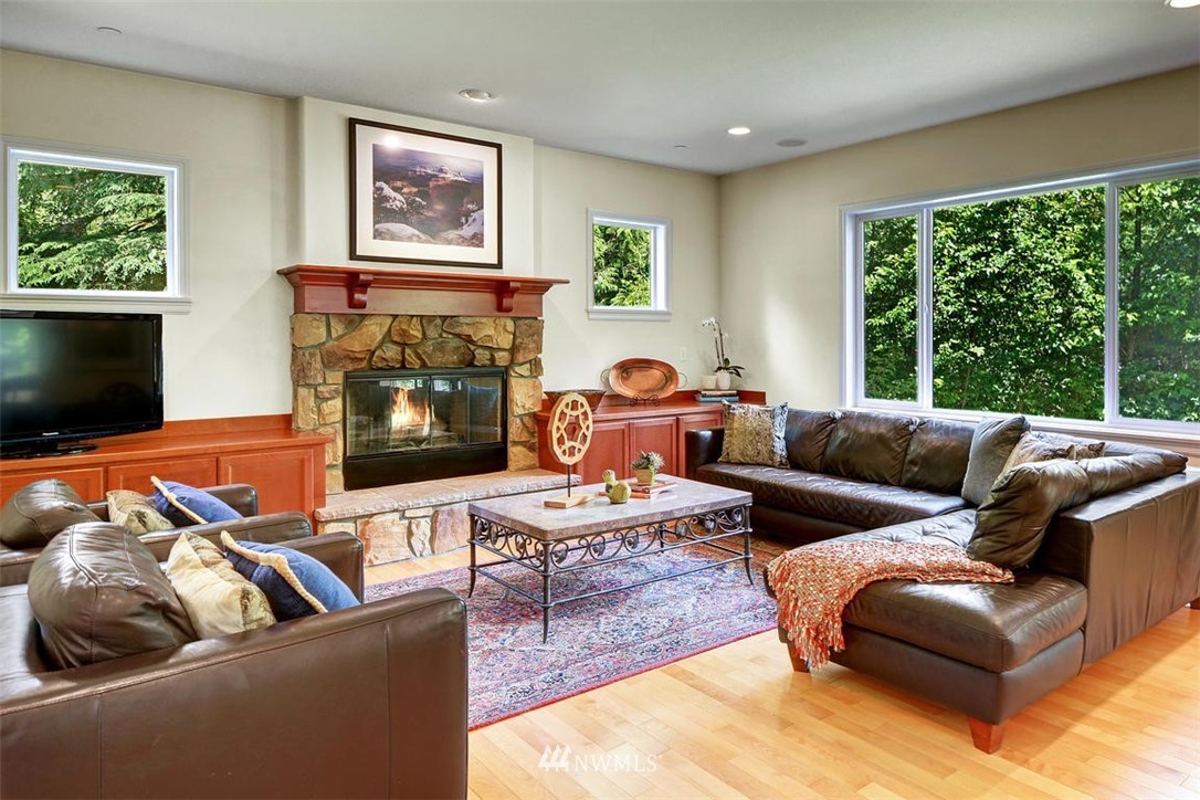 45439 Southeast Edgewick Road North Bend, WA 98045 - Photo 9 of 25 Gallery Image 9