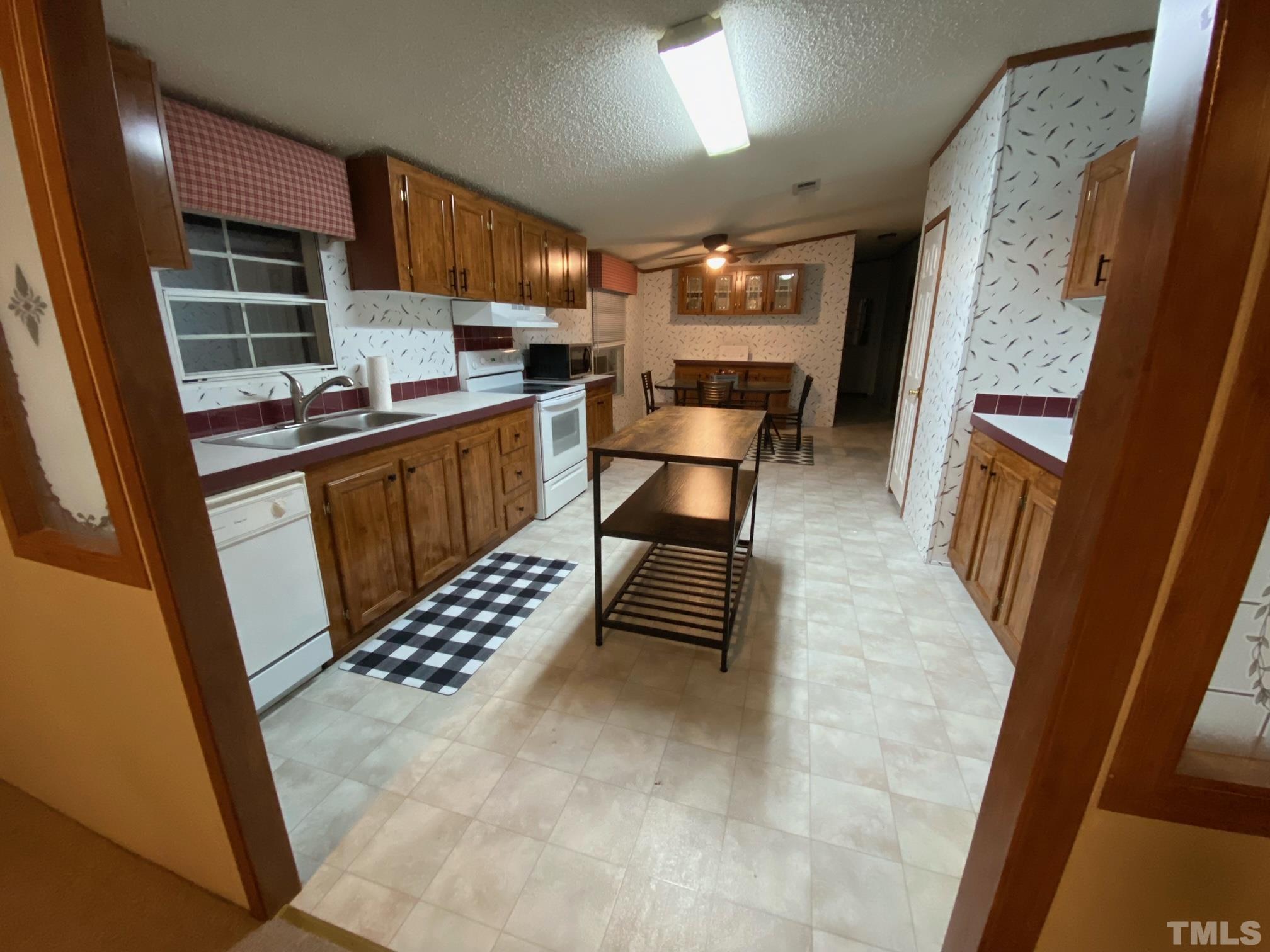 454 Spring Hill Church Road Lillington, NC 27546 - Photo 14 of 31 Gallery Image 14