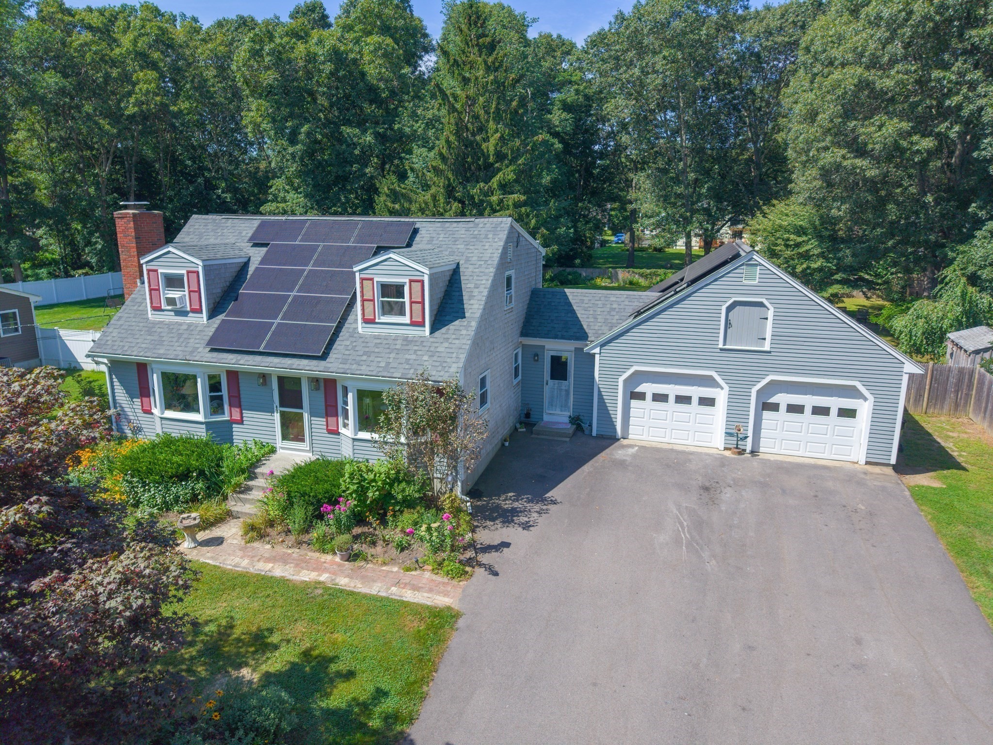 48 Greenfield Road Westport, MA 02790 - Photo 2 of 32 Gallery Image 2