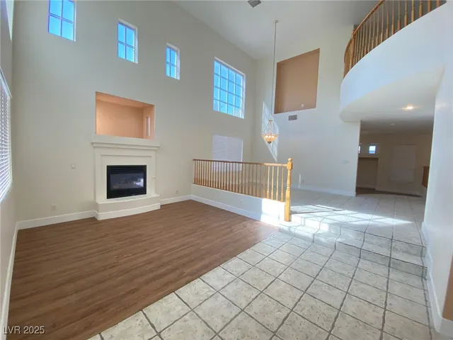 $2,295 | 9879 Jazzy June Street, Las Vegas, NV 89183