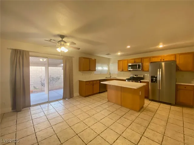 $2,295 | 9879 Jazzy June Street, Las Vegas, NV 89183