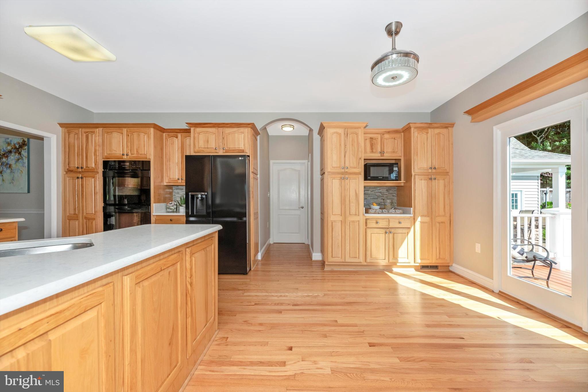 8300 Edgewood Church Road Frederick, MD 21702 - Photo 21 of 108 Great table space