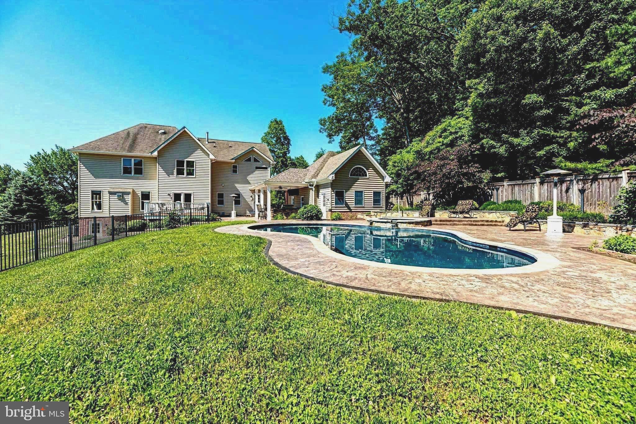 8300 Edgewood Church Road Frederick, MD 21702 - Photo 4 of 108 A quick peek at the back!