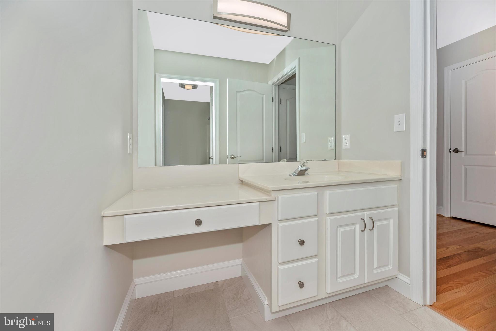 8300 Edgewood Church Road Frederick, MD 21702 - Photo 52 of 108 Buddy Bath to hallway