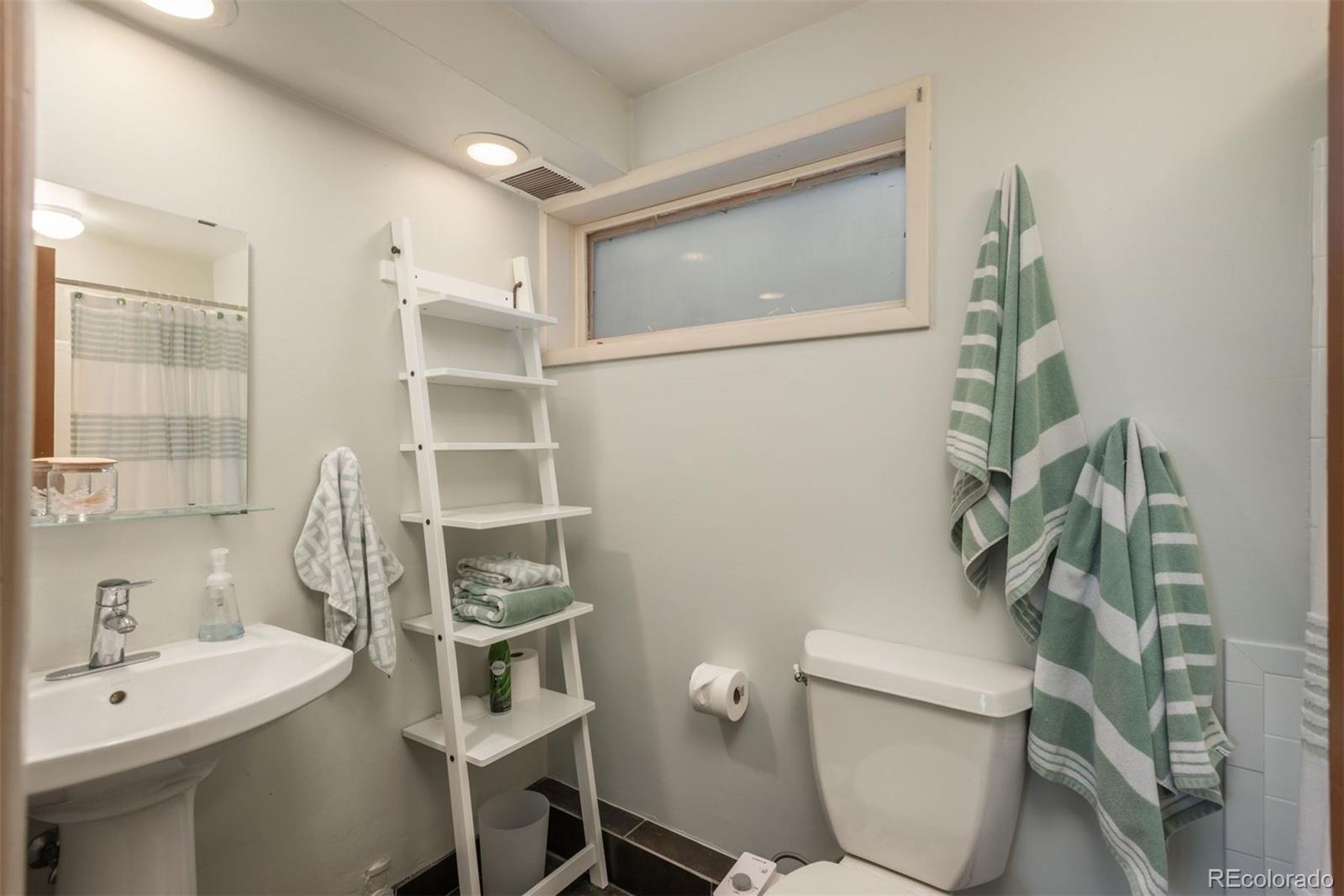 22073 Crestmoor Road Golden, CO 80401 - Photo 31 of 34