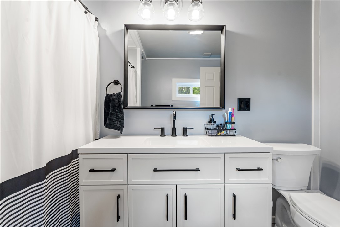 7340 Hickory Hill Road Bath, NY 14810 - Photo 30 of 50 Master Bath 3 Years Old