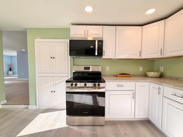 $449,500 | 101 School Street, North Brookfield, MA 01535