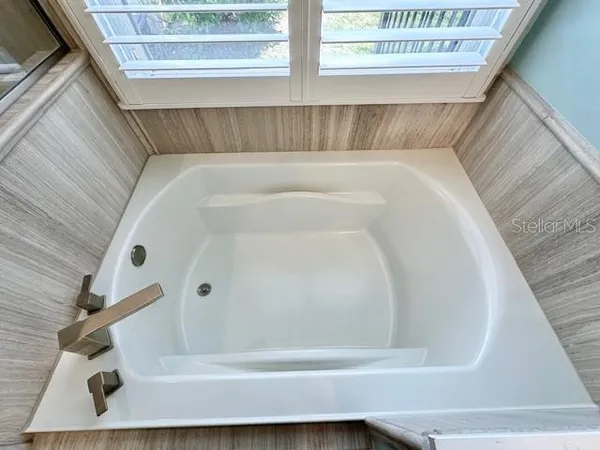 $3,045 | 9999 Indigo Bay Circle, Orlando, FL 32832