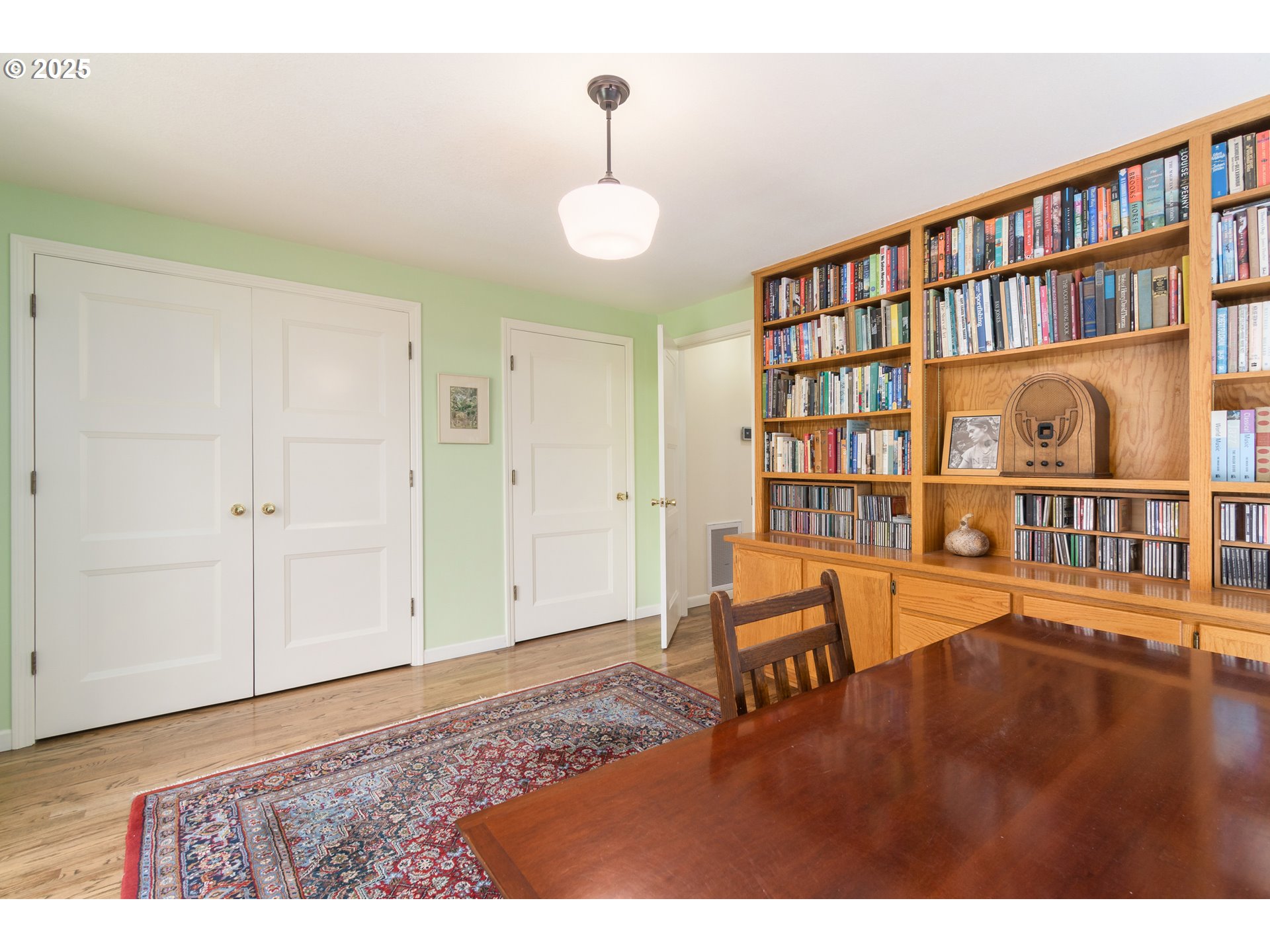 888 Crest Drive Eugene, OR 97405 - Photo 18 of 48 a view of a livingroom with furniture and staircase