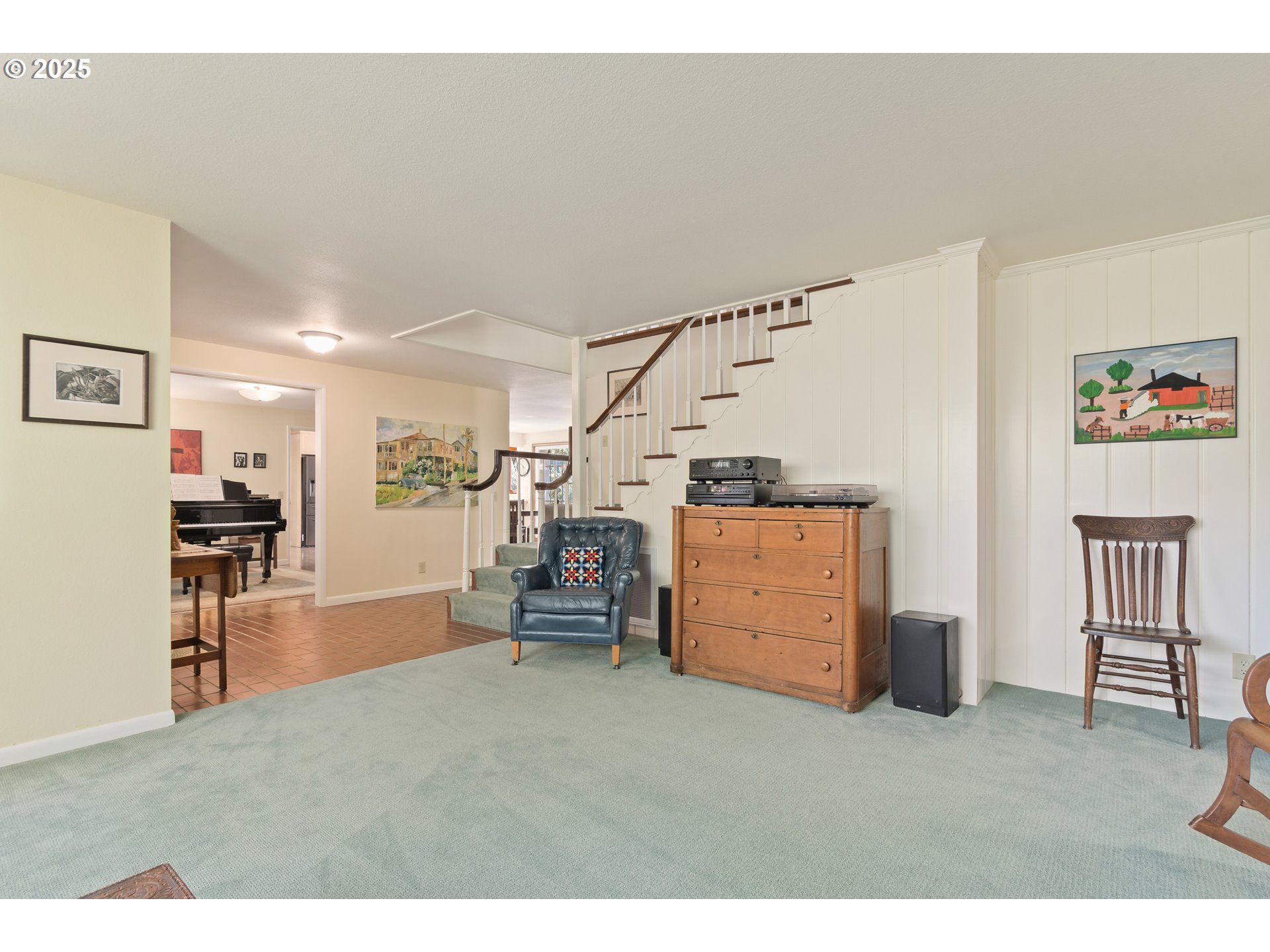 888 Crest Drive Eugene, OR 97405 - Photo 6 of 48 a view of a storage & utility room