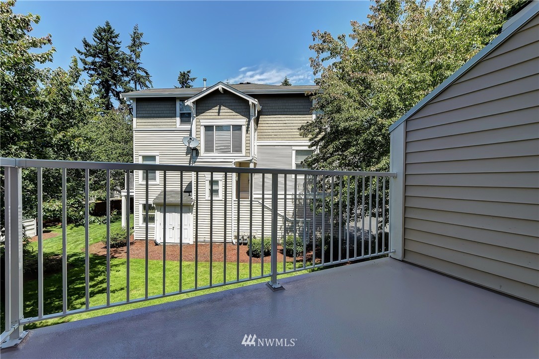 16315 119th Lane Northeast Bothell, WA 98011 - Photo 11 of 23 Gallery Image 11