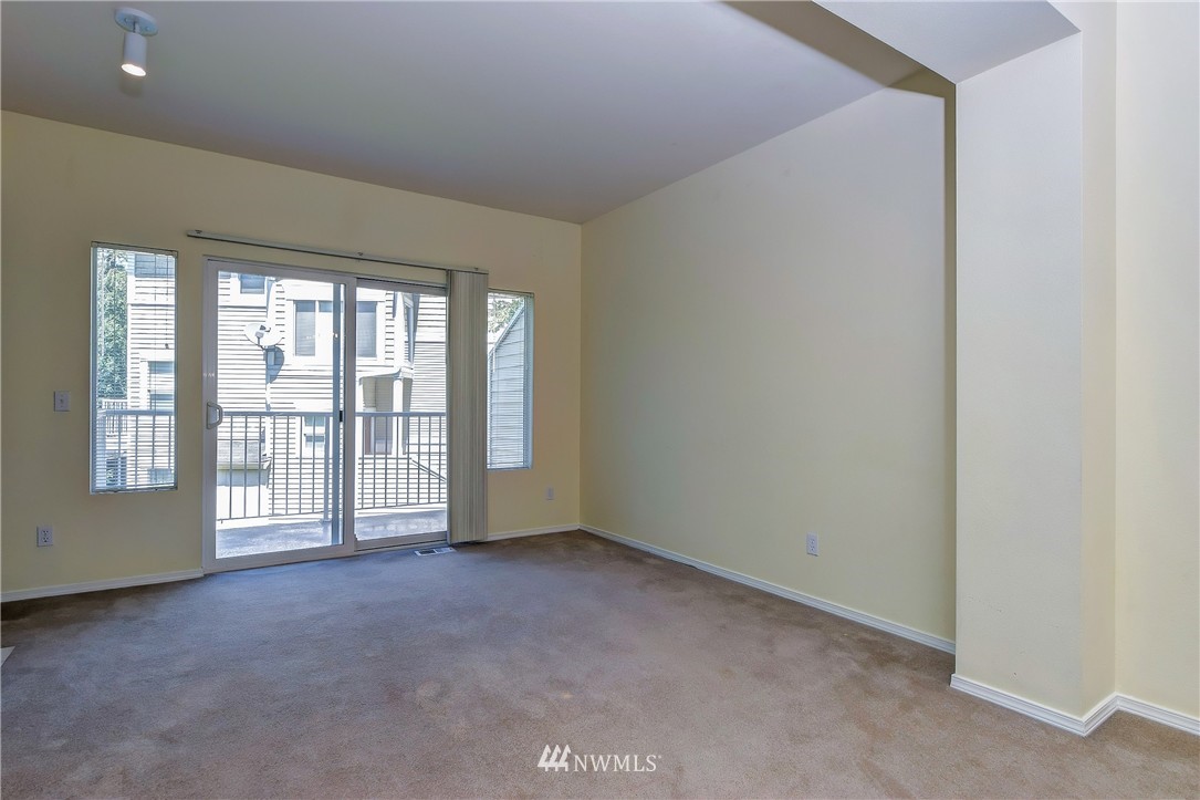 16315 119th Lane Northeast Bothell, WA 98011 - Photo 9 of 23 Gallery Image 9