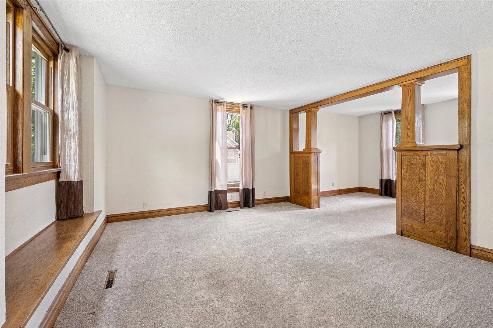 1208 South 7th Street Clinton, IA 52732 - Photo 11 of 40