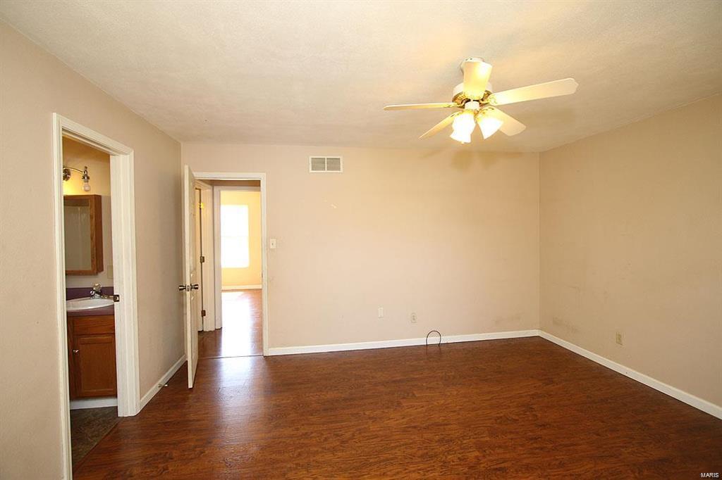 203 East Pocahontas Road Highland, IL 62249 - Photo 14 of 36
