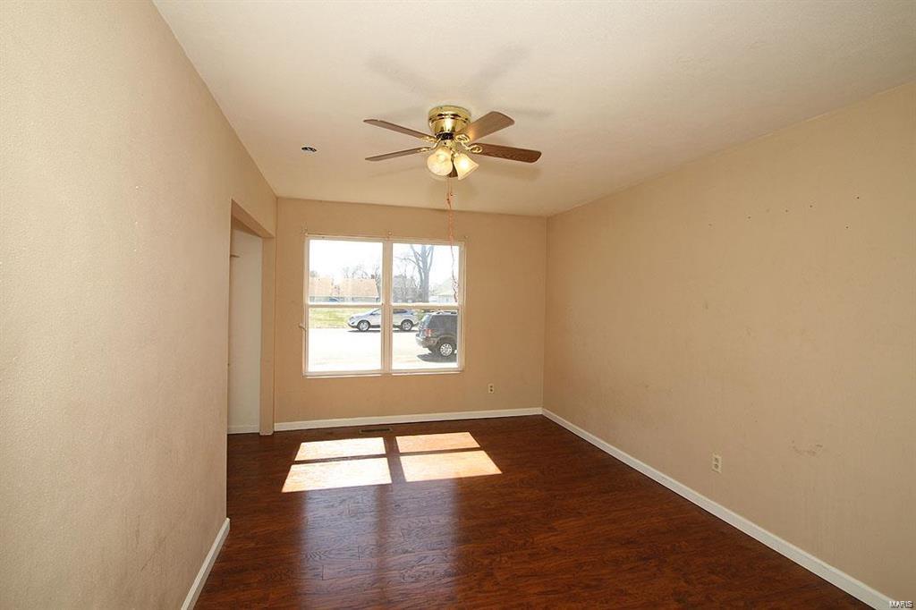 203 East Pocahontas Road Highland, IL 62249 - Photo 18 of 36