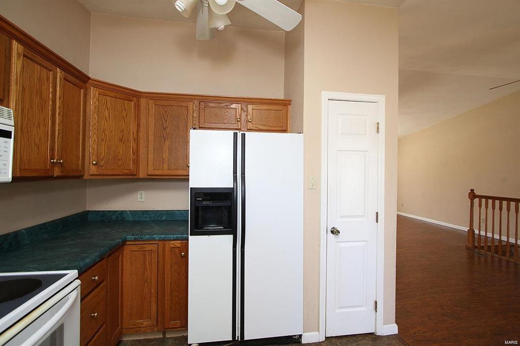 203 East Pocahontas Road Highland, IL 62249 - Photo 7 of 36