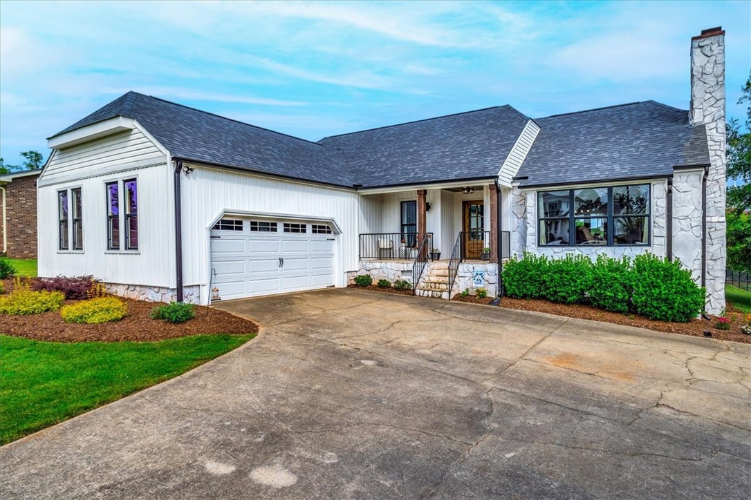 507 West Quincy Road Seneca, SC 29678 - Photo 25 of 25 Welcome Home!