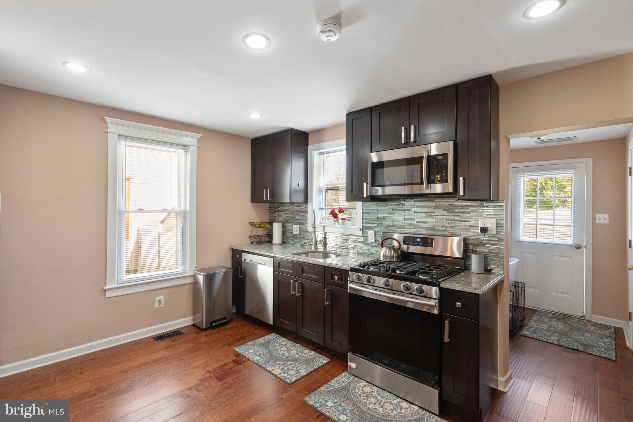 317 Vine Street Delanco, NJ 08075 - Photo 4 of 26 Gallery Image 4