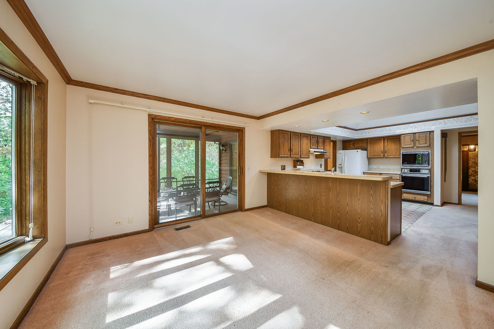 6N347 Old Homestead Road St. Charles, IL 60175 - Photo 11 of 25 a view of an empty room with a window