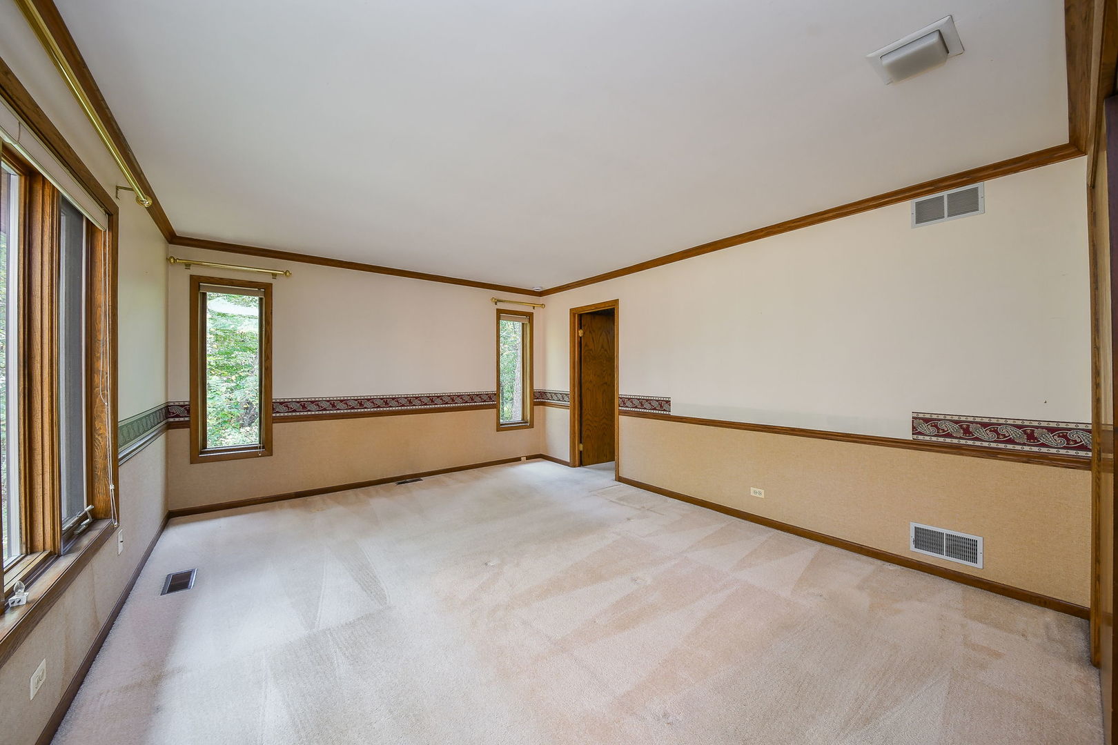 6N347 Old Homestead Road St. Charles, IL 60175 - Photo 14 of 25 a view of an empty room with a window