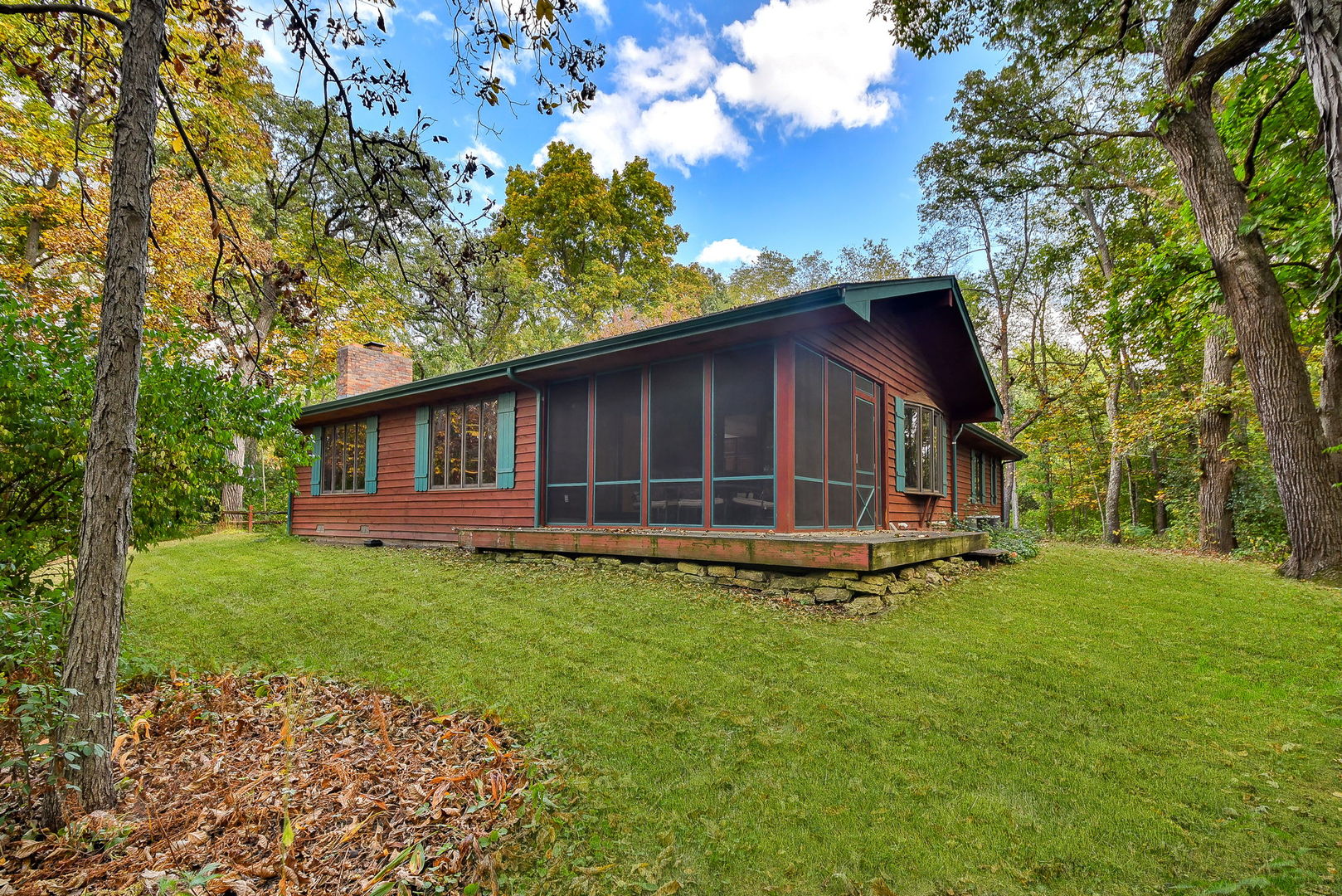 6N347 Old Homestead Road St. Charles, IL 60175 - Photo 24 of 25 a view of a house with a yard