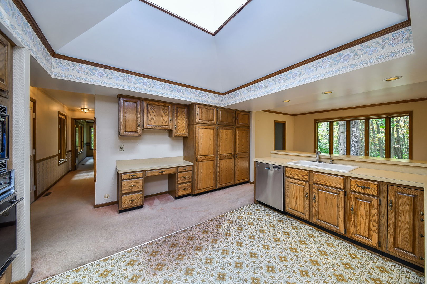 6N347 Old Homestead Road St. Charles, IL 60175 - Photo 8 of 25 a bathroom with a tub sink and mirror