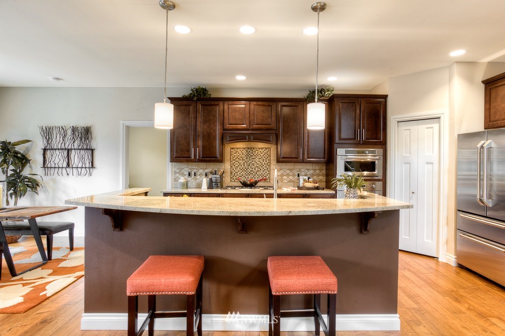 18914 179th Place Southeast, Unit 2005 Renton, WA 98058 - Photo 8 of 20 Gallery Image 8