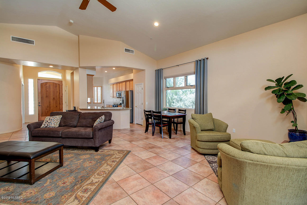 3757 West Goret Road Tucson, AZ 85745 - Photo 10 of 39 Gallery Image 10