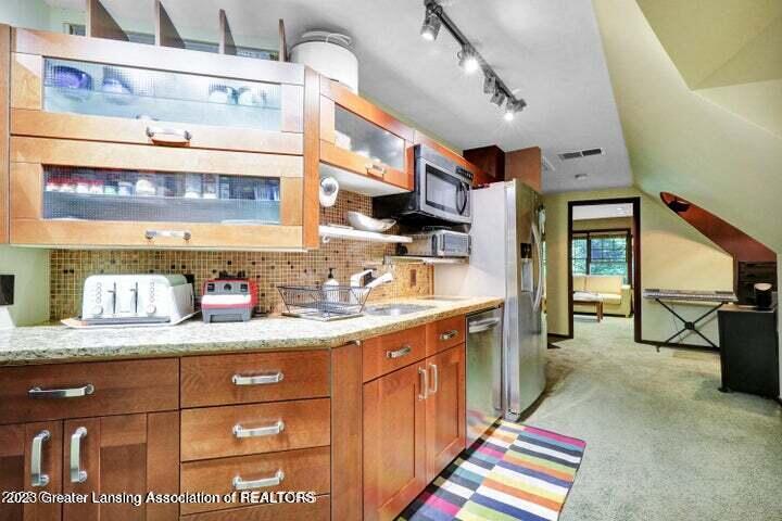 910 Jolly Road Okemos, MI 48864 - Photo 5 of 62 20220719195333763570000000-o