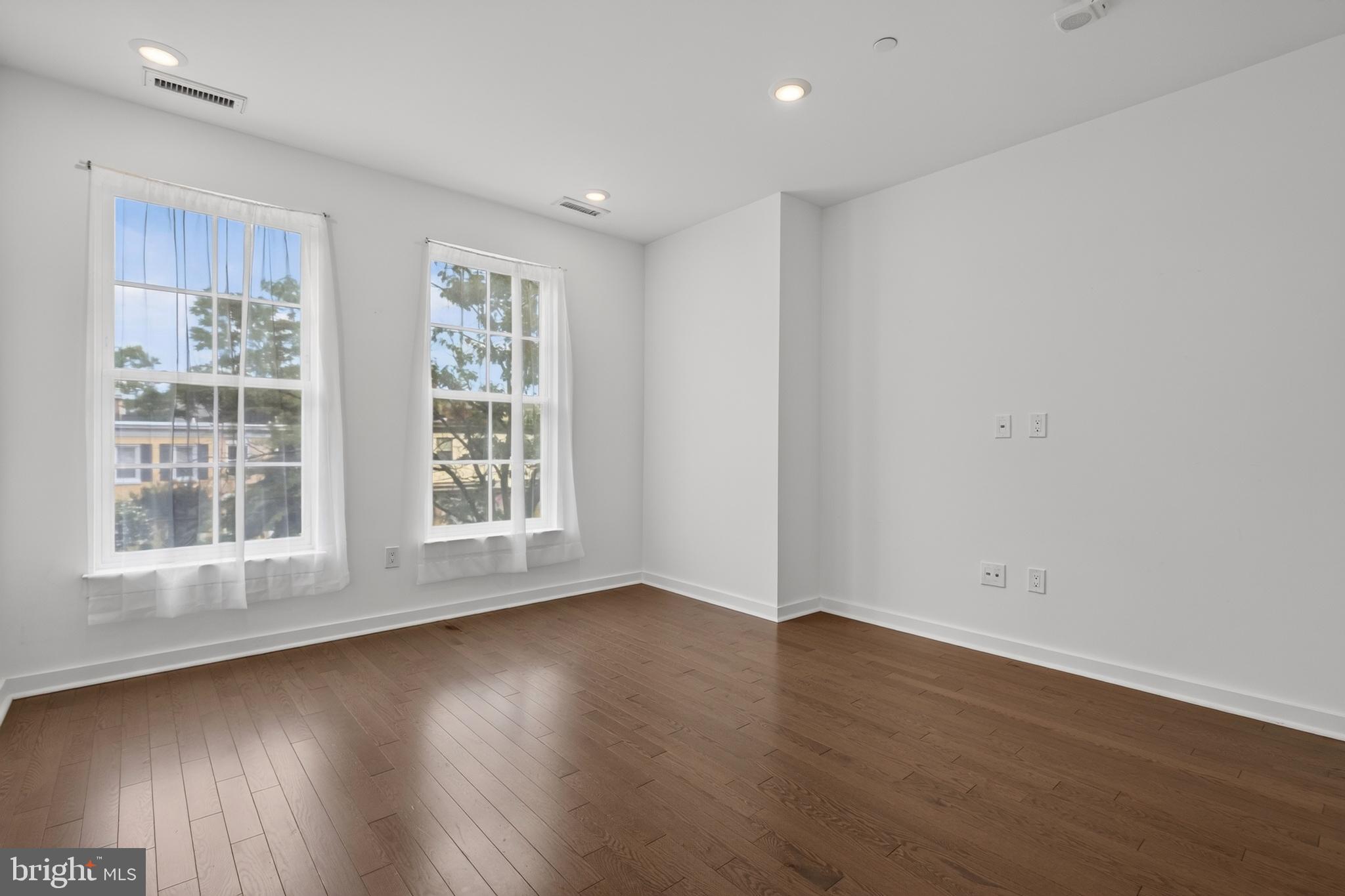 300 8th Street Northeast, Unit 209 Washington, DC 20002 - Photo 10 of 27 Plenty of sun-filled space