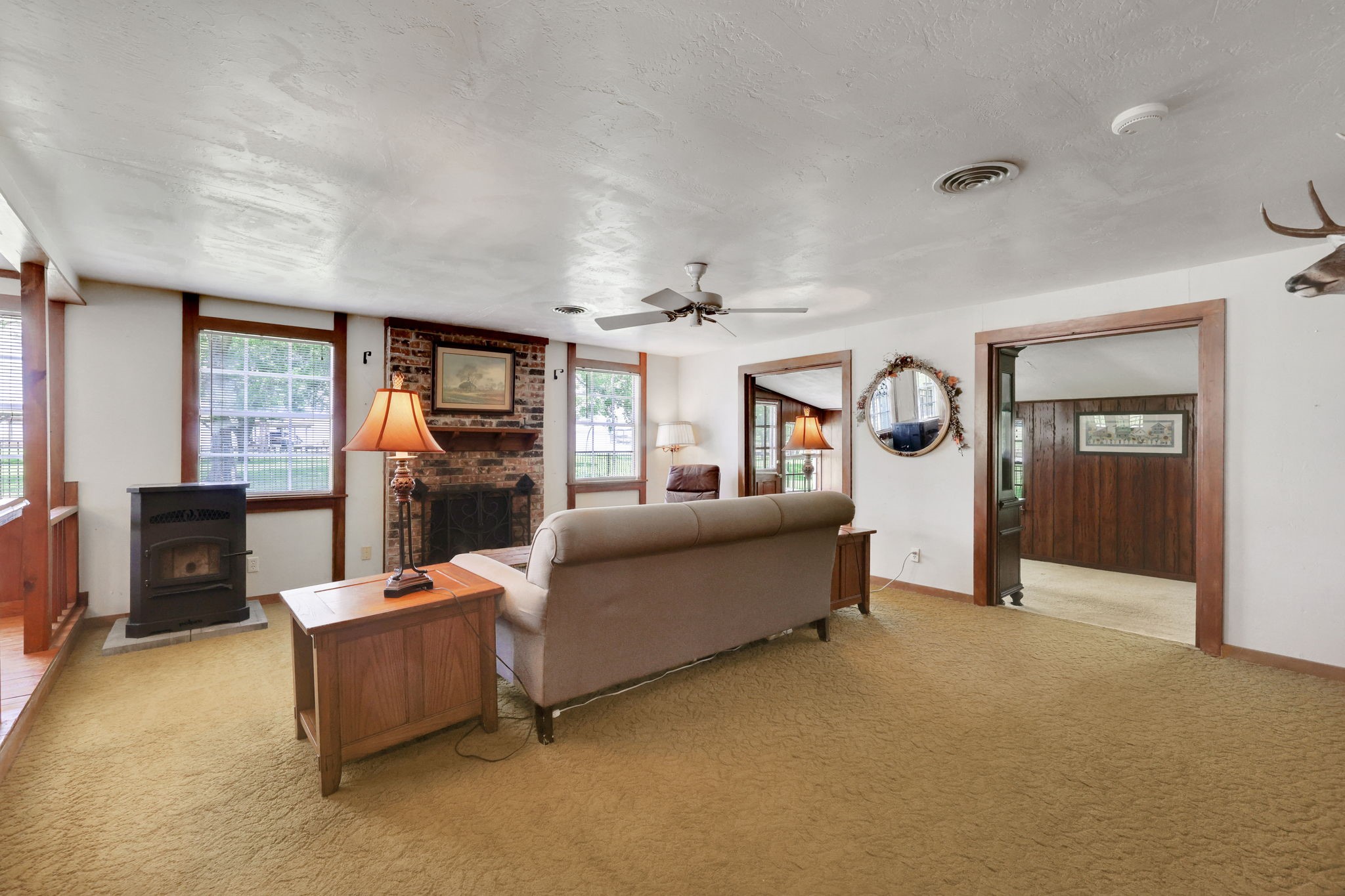 151 Lakeview Circle Coldspring, TX 77331 - Photo 20 of 29 Living area