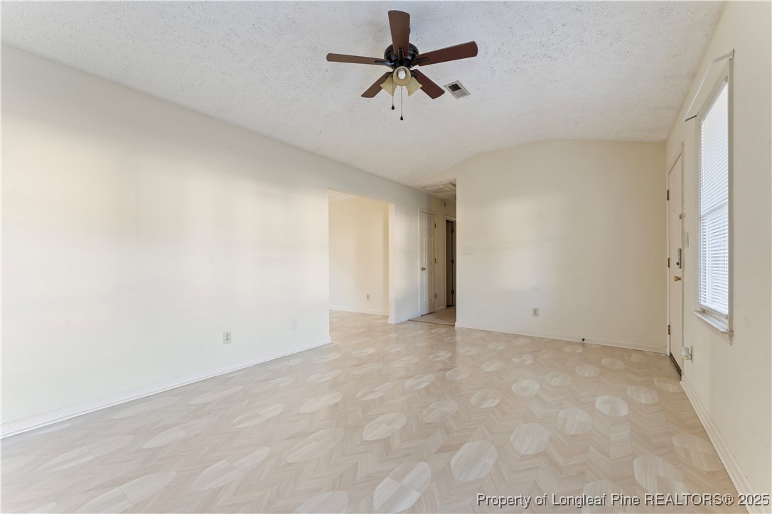 6316 Chagrin Road Fayetteville, NC 28311 - Photo 6 of 28
