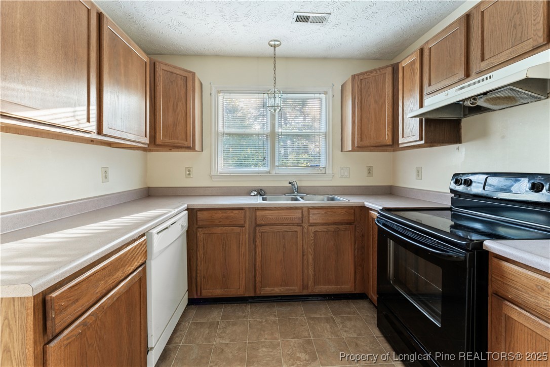 6316 Chagrin Road Fayetteville, NC 28311 - Photo 9 of 28