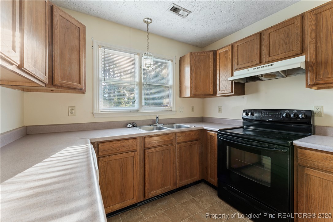 6316 Chagrin Road Fayetteville, NC 28311 - Photo 10 of 28
