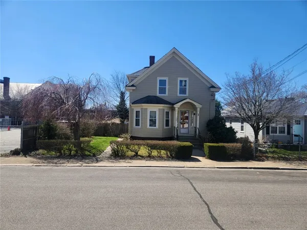 $439,500 | 164 Morris Avenue, Pawtucket, RI 02860