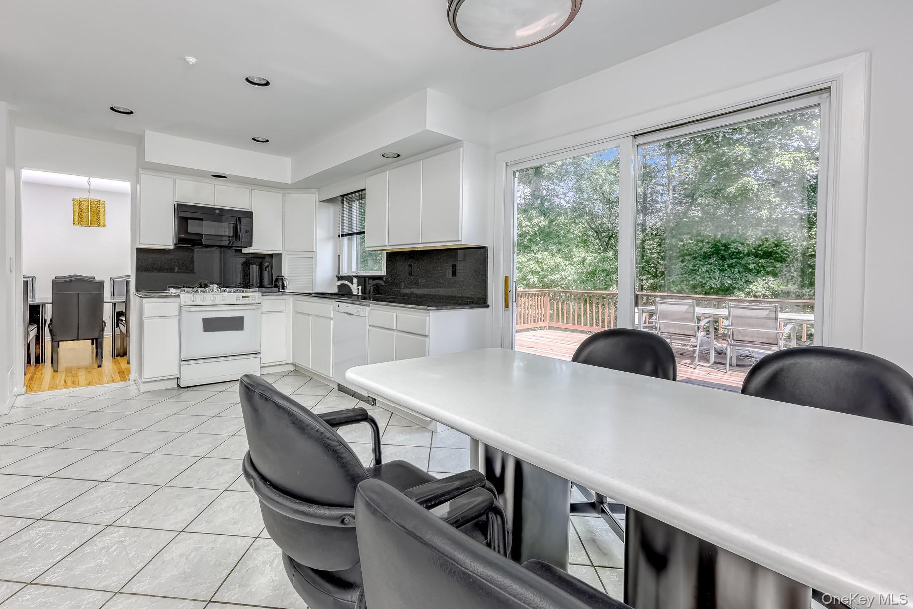 20 Dolphin Road New City, NY 10956 - Photo 9 of 25