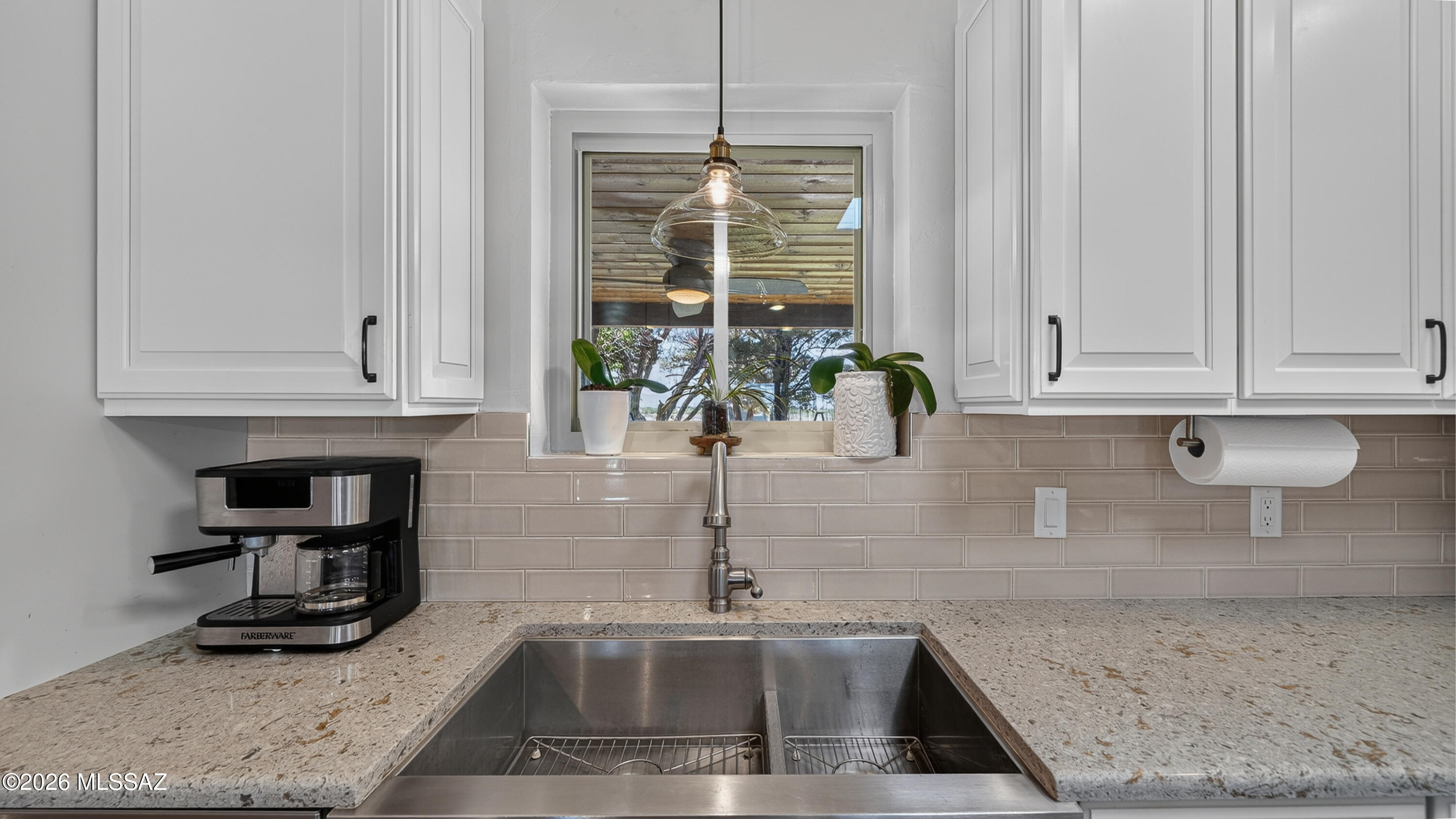 194 Taylor Road Willcox, AZ 85643 - Photo 20 of 54 Kohler Stainless Steel 60/40 Deep Pot Sink