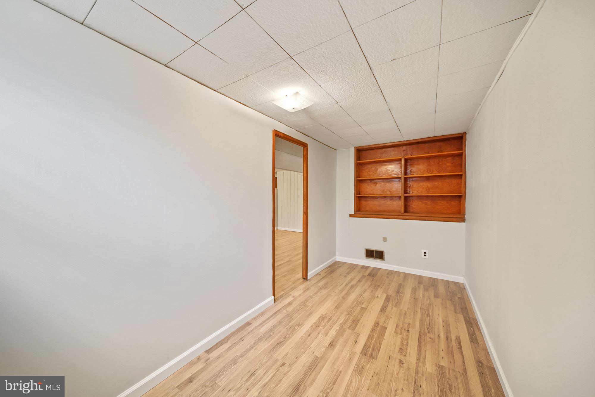 11512 Regnid Drive Silver Spring, MD 20902 - Photo 17 of 24